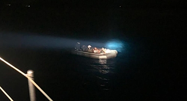 19 DÜZENSİZ GÖÇMEN YAKALANDI, 45'İ KURTARILDI