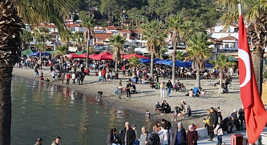 2023’Ü DENİZDE KARŞILADILAR