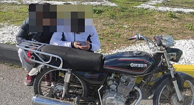 ARANAN İKİ ŞAHIS ÇALINTI MOTOSİKLETLE YAKALANDI