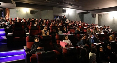 BODRUMLU GENÇLERE ÖNCE ÜRETSİZ KURS, SONRA KARNE HEDİYESİ