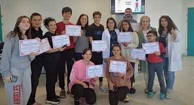 ÇOCUK DİYABET OKULU'NDA İLK KARNELER VERİLDİ