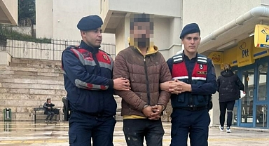 KARŞILIKSIZ ÇEK DOLANDIRICISI JANDARMAYA YAKALANDI