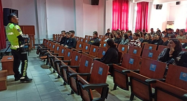 KÖYCEĞİZ’DEKİ OKULLARDA TRAFİK EĞİTİMLERİ DEVAM EDİYOR
