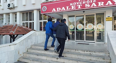 KÖYCEĞİZ POLİSİ MOTOSİKLET HIRSIZINI KISKIVRAK YAKALADI