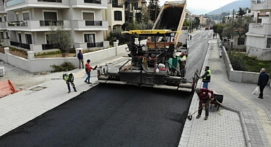 MARMARİS BELEDİYESİ FEN İŞLERİ MÜDÜRLÜĞÜ EKİPLERİ DURMAK BİLMEDİ