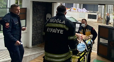 MASA ÜSTÜ ŞÖMİNESİ PATLADI 4 KİŞİ YARALANDI