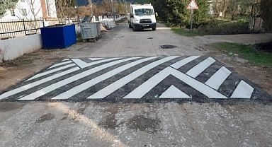 MENTEŞE BELEDİYESİ OKUL YOLLARINI GÜVENLİ HALE GETİRİYOR