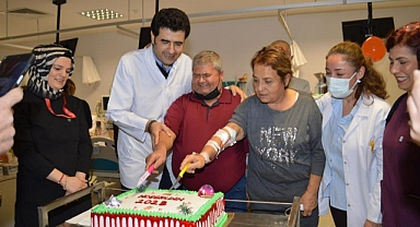 MUĞLA’DA HEMODİYALİZ ÜNİTESİ'NDEKİ HASTALAR İÇİN YENİ YIL KUTLAMASI YAPILDI
