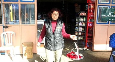 MUĞLA SANAYİ SİTESİ'NİN KADIN ÇAYCISI ÖN YARGILARI YIKTI