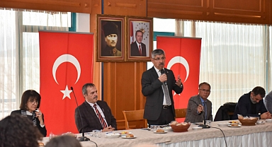 REKTÖR KAÇAR DÖRT AYINI DEĞERLENDİRDİ