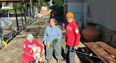 SARP BÖLGEDE MAHSUR KALAN KEÇİYİ AKUT KURTARDI