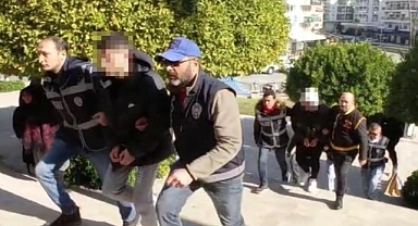 SELAM KAVGASINDA KAFASINDAN SİLAHLA YARALANDI