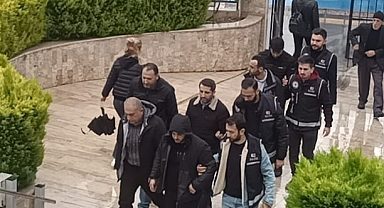 YASA DIŞI YOLLARLA YURT DIŞINA KAÇMAK İSTERKEN YAKALANDILAR