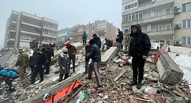 7.4’LÜK DEPREMDE ŞU ANA KADAR 284 KİŞİ HAYATINI KAYBETTİ