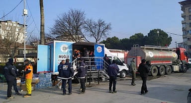 BÜYÜKŞEHİR DEPREM FELAKETİNDE VATANDAŞLARINDA YANINDA