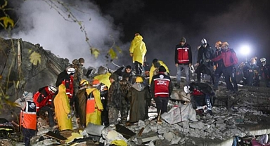 DEPREMİN ACI BİLANÇOSU BÜYÜYOR! HAYATINI KAYBEDENLERİN SAYISI 3 BİN 381'E YÜKSELDİ