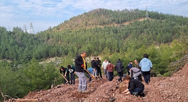 EMARÇEP ÜYESİ BAŞKANLAR FİDAN DİKTİ