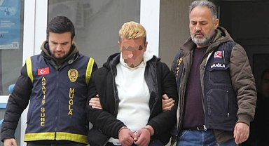 FETHİYE'DEN ÇALDIĞI OTOMOBİLLE MENTEŞE'DE YAKALANDI