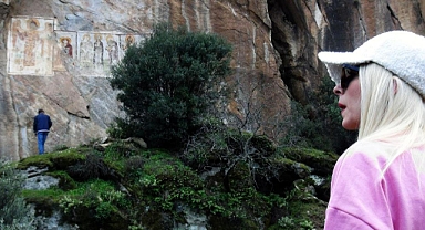 HRİSTİYANLIĞIN İLK GİZLİ MABETLERİNDEN OLAN YER FREKSLERİ İLE DİKKAT ÇEKİYOR