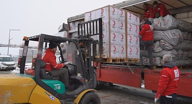 KIZILAY, DEPREMZEDELER İÇİN TÜM EKİPLERİNİ SEFERBER ETTİ