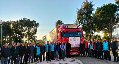 KÖYCEĞİZ’DEN AFETZEDELERE 17 TIR YARDIM MALZEMESİ GÖNDERİLDİ