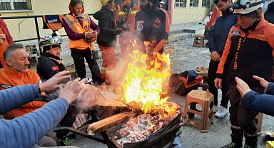 MAG-AME DEPREM BÖLGESİNDEN İLÇEYE DÖNDÜ