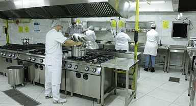 MUĞLA’DA ÖĞRENCİLERE ÜCRETSİZ YEMEK DESTEĞİ