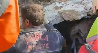 MUĞLA İTFAİYE EKİBİ HATAY’DA 154 SAAT SONRA CAN KURTARDI