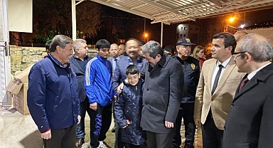 VALİ TAVLI DEPREMZEDELER İLE BİR ARAYA GELDİ