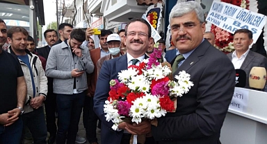 AK PARTİ FETHİYE İLÇE BAŞKANLIĞI'NDA DEVİR TESLİM TÖRENİ GERÇEKLEŞTİRİLDİ