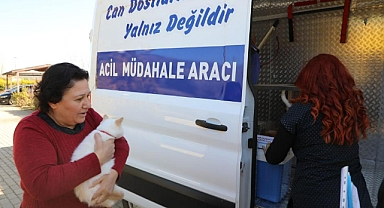 BÜYÜKŞEHİR ACİL MÜDAHALE ARACI İLE DEPREMZEDE CANDOSTLARIN YANINDA