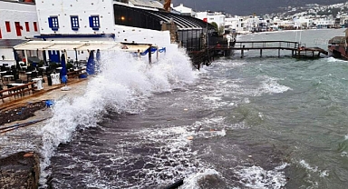 EGE DENİZİNDE FIRTINA UYARISI