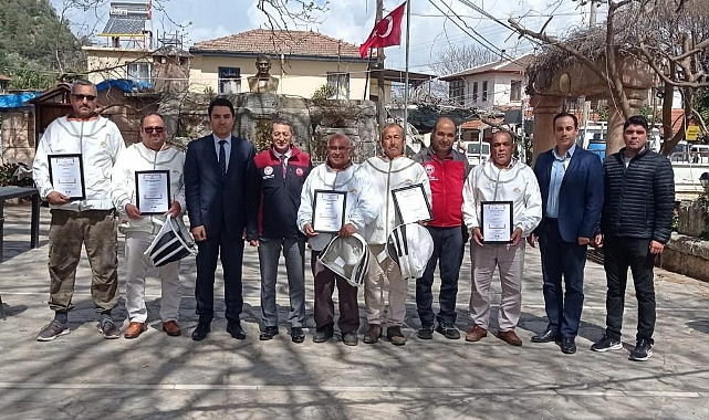MARMARİS ÇAM BALI’NDA COĞRAFİ İŞARETLİ ÜRETİM ARTARAK DEVAM EDİYOR
