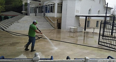 MARMARİS'TE RAMAZAN AYI ÖNCESİ CAMİLERDE TEMİZLİK ÇALIŞMASI BAŞLATILDI