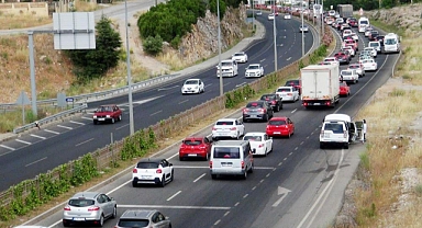 MUĞLA’DA 2022 YILINDA TRAFİĞE 3 BİN 800 YENİ ARAÇ KAYIT YAPTIRDI