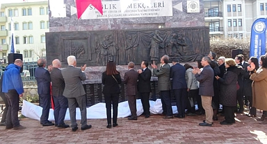 MUĞLA'DA TIP BAYRAMI'NDA 'SAĞLIK EMEKÇİLERİ' HEYKELİ AÇILDI