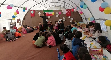 ÖĞRETMENLER, DEPREM BÖLGESİNE PSİKOSOSYAL DESTEK İÇİN GİTTİ