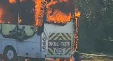 OKUL SERVİSİ ALEV ALEV YANDI