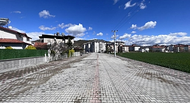 ORTACA’DA OKULLAR BÖLGESİNDE PARKE KAPLAMA TAMAMLANDI