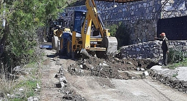 ORTACA’NIN KIRSAL MAHALLELERİNDE YOL BAKIM VE ONARIM ÇALIŞMASI