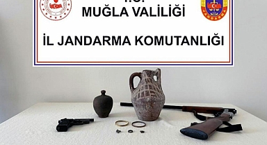 TARİHİ ESERLERİ SATAMADAN YAKALANDILAR