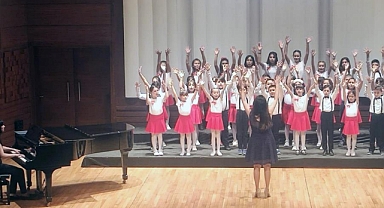 BÜYÜKŞEHİR ÇOCUK KOROSU ULUSLARARASI KOROLAR FESTİVALİNE KATILDI