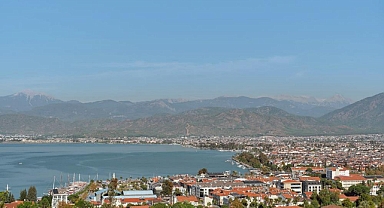 BÜYÜKŞEHİR’DEN FETHİYE KÖRFEZİNİN TEMİZLİĞİ İÇİN ÇALIŞMA