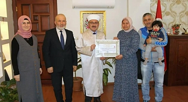 FİLİPİNLİ NENET MUĞLA'DA MÜSLÜMAN OLDU