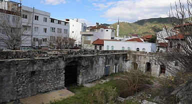 HAFSA SULTAN KERVENSARAYI’NIN RESTORESİ İÇİN İMZALAR ATILDI