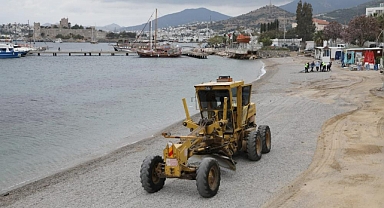 HALK PLAJLARINDA SON HAZIRLIKLAR YAPILIYOR