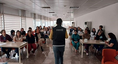 HASTANE PERSONELİNE UYUŞTURUCU EĞİTİMİ VERİLDİ