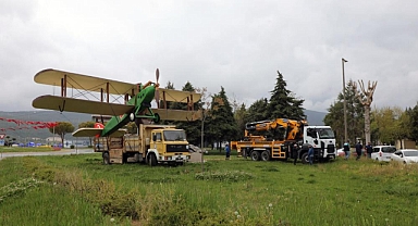 KURTULUŞ SAVAŞI SİMGELERİNDEN İSMET TAYYARESİ YENİ YERİNE TAŞINIYOR