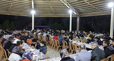 MARMARİS BELEDİYESİ, ÇAMLI MAHALLESİ’NDE İFTAR YEMEĞİ VERDİ