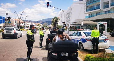 MARMARİS’TE TRAFİK UYGULAMALARI DEVAM EDİYOR